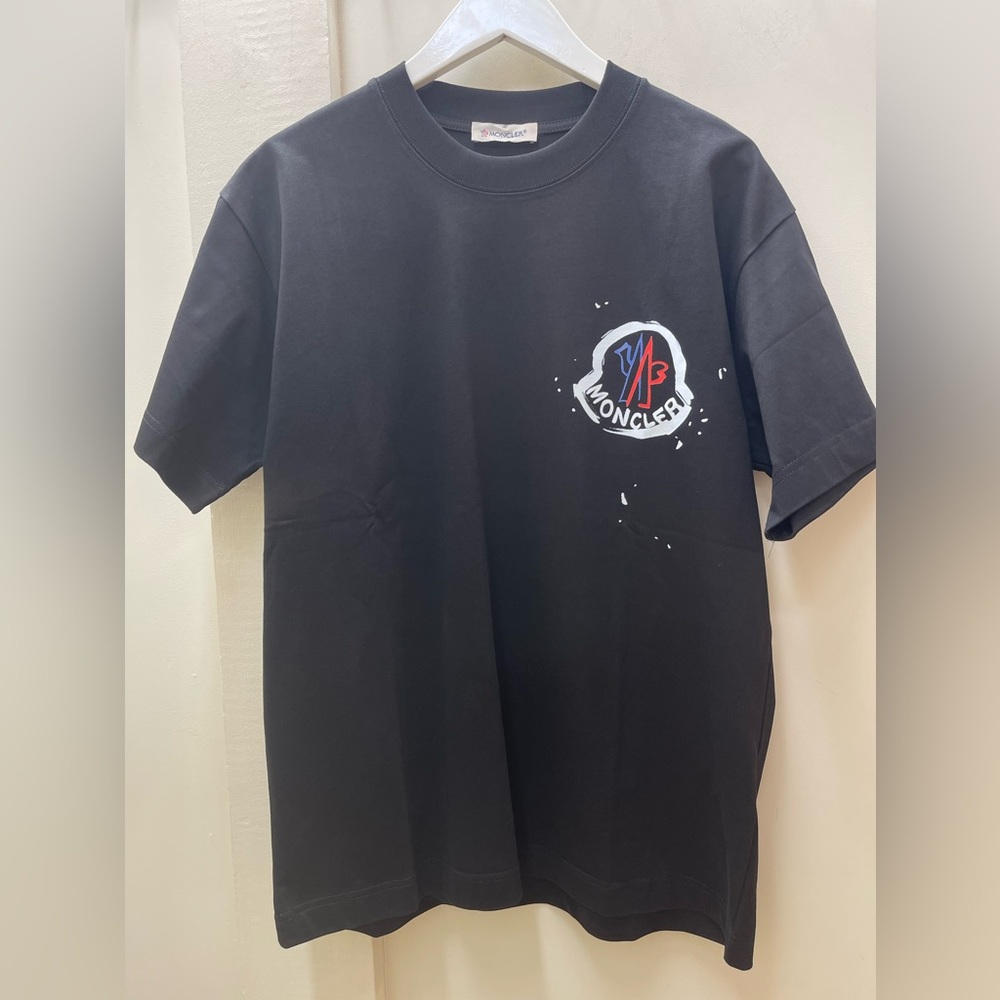Men’s t shirt